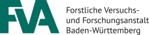 Das Bild zeigt das Logo der Forstlichen Versuchs- und Forschungsanstalt Baden-Württemberg mit den Initialen FVA in grüner Schrift.